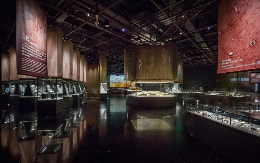 克里克對金沙遺址博物館第三展廳展柜玻璃、燈光、密封性、柜體結(jié)構(gòu)和安全性能進行了全面升級